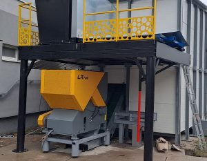 untha lr 700 vyroba - Král Žilina